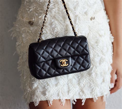 chanel classic flap medium size cm|Chanel classic flap size comparison.